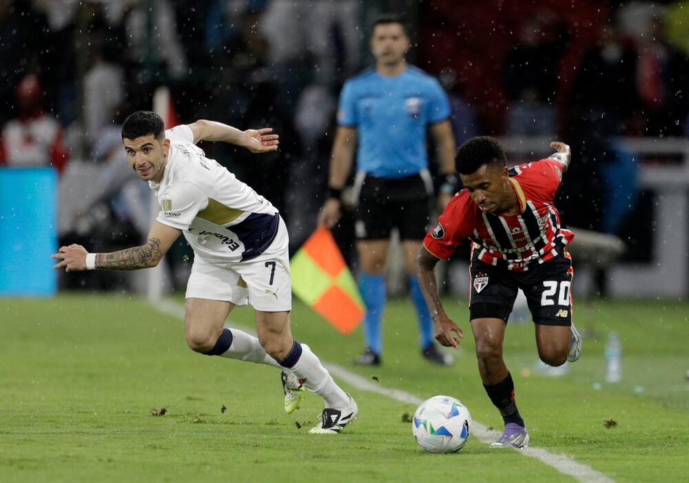 Bolivar vs Sao Paulo - Ưu thế hiểm địa